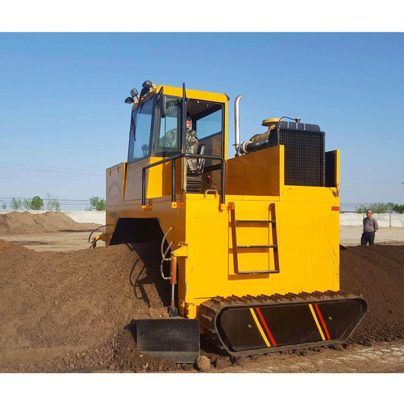 500-700 M3 / H Windrow Turner معدات التخمير السماد نوع الزاحف